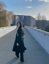 Load image into Gallery viewer, Medium Crinkle Bag in Olive