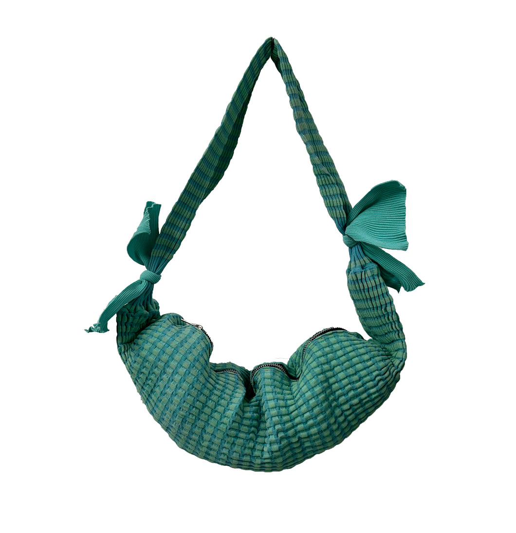 Medium Crinkle Bag in Arsenic